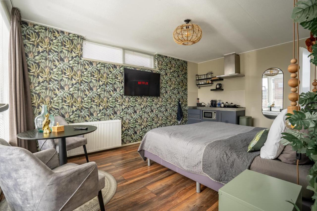 The Lion King - 6 Person Linked Apartment With Roof Terrace Groningen Kültér fotó
